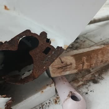 Çoklu Arıza Ve Dış Çürüme Yaşayan Hoover Çamaşır Makinesinin Garanti Kapsamında İade Talebi