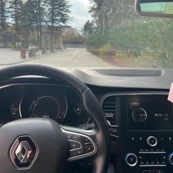 Renault Megane 4'te Tüm Farların Yanmaması Ve Kronik Arıza