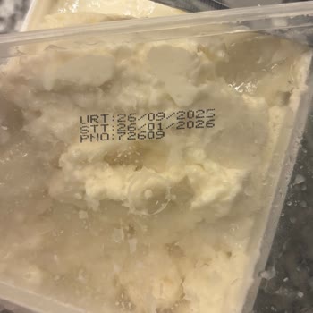 Migros'ta Son Kullanma Tarihine Yakın Olmasına Rağmen Bozulmuş Beyaz Peynir