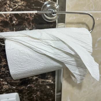 Papia Kağıt Havlu Üretim Hatası: Düzensiz Kesim Ve Parça Parça Rulolar