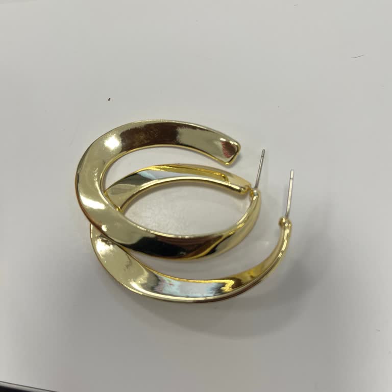 Watsons Torbalı’da Üretim Hatası Olan Küpe İçin Fişsiz İade Reddi