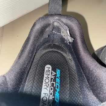 Skechers Ayakkabısında Kısa Sürede Topuk Yırtığı Ve Değişim Talebi
