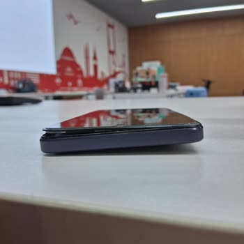 Kasadaki Deformasyon İçin Haksız Ekran Değişimi Ücreti Talebi