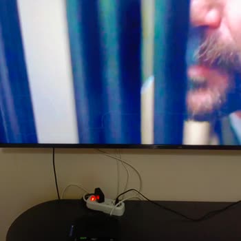 JVC 70 İnç Televizyonumun Sürekli Arızalanması Ve Küçültülmeye Zorlanması