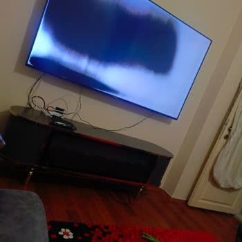 JVC 70 İnç Televizyonumun Sürekli Arızalanması Ve Küçültülmeye Zorlanması