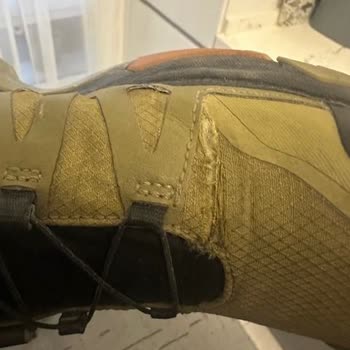 Amazon Salomon Ayakkabısında Kısa Sürede Astar Yırtılması Ve Üretim Hatası