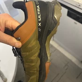 Amazon Salomon Ayakkabısında Kısa Sürede Astar Yırtılması Ve Üretim Hatası