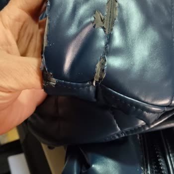 Kısa Sürede Deri Dökülmesi Yaşadığım Montda Garanti Süresi Nedeniyle Çözüm Bulunamadı