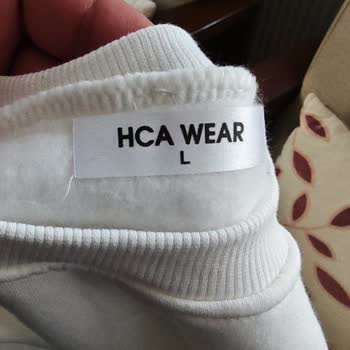 @Hcawear35 Alt İle Üstün Renk Tonları Birbirinden Farklı
