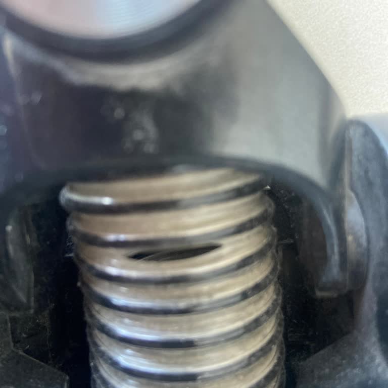 Onvo Şarjlı Süpürgede Hortum Sürekli Yırtılıyor, Ücretsiz Çözüm Talebi