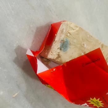 Pakmaya Yaş Maya Küflü Çıktı Sağlık Endişesi Ve Güven Kırılması