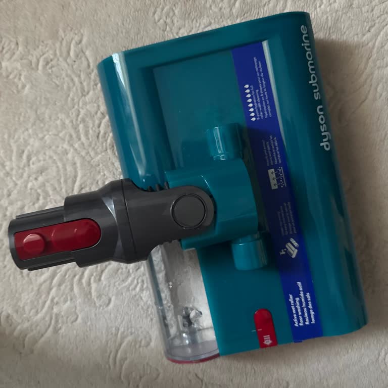 Dyson V15 Submarine Islak Temizleme Başlığı Su Vermiyor Ve Tek Parça Değişim İstiyoruz