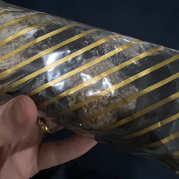 Şok Markette Çürük Çikolatalar Satılıyor