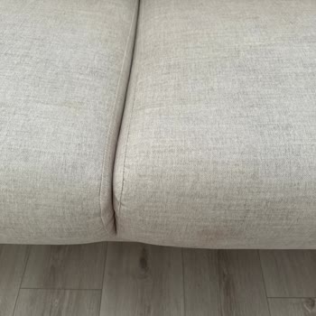 Krem Renkli Koltukta Renk Değişimi Ve Silinmeyen Lekeler Garanti Kapsamı Dışında