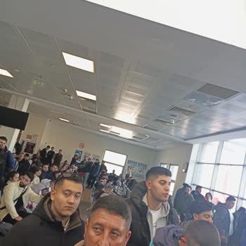 Şırnak Havalimanı’nda Kar Nedeniyle Uçuş Ertelenmesi Ve Bilgilendirme Eksikliği