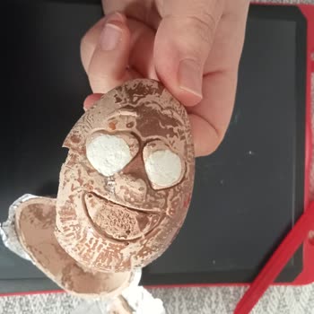 Ozmo Sürpriz Yumurtasının Çikolatası Bozuldu Çocuğum Hayal Kırıklığı Yaşadı