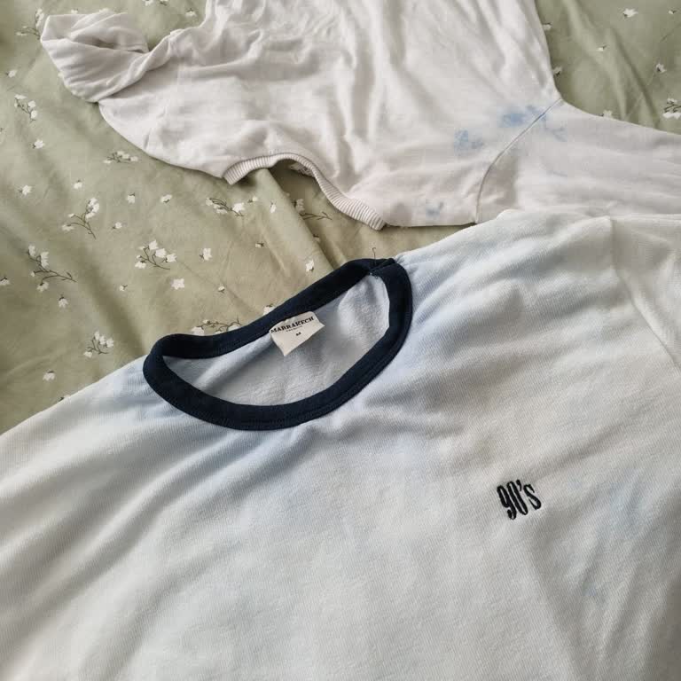 Ferellmoda'dan Satın Alınan T-Shirtlerde Renk Bulaşması Ve Cevapsız İade Şikayeti