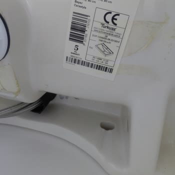 Turkuaz Lavabosunda Çatlak: İmalat Hatası Ve Çözüm Talebi