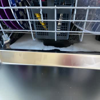 Arçelik Bulaşık Makinesinde Köpük Bırakma Sorunu Ve İade Talebi