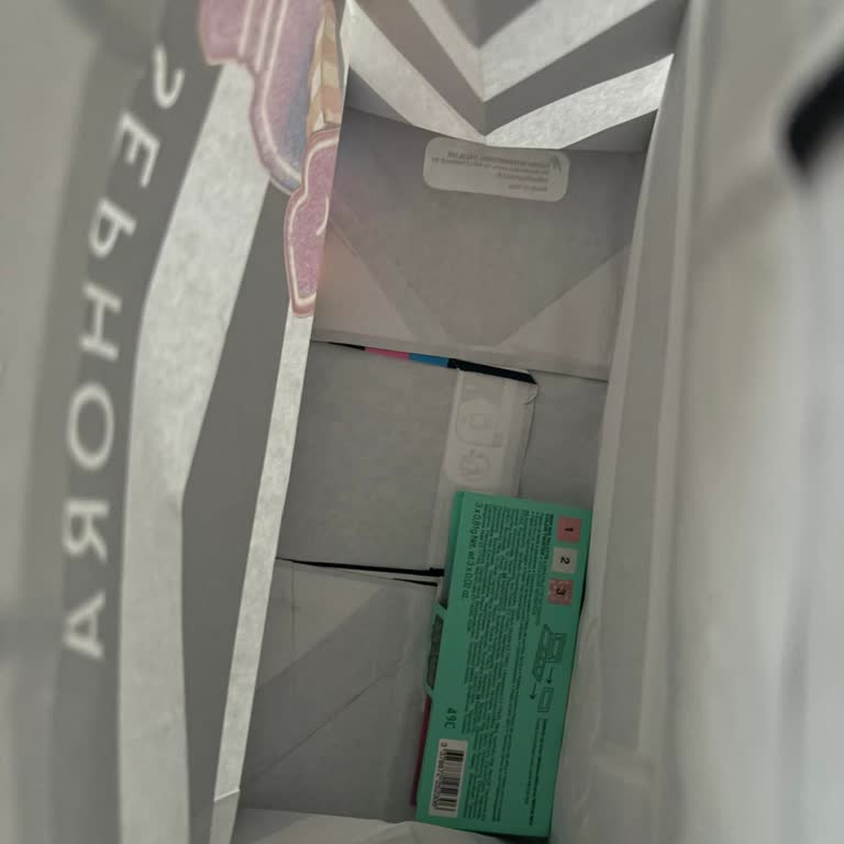 Sephora Mağaza Personelinin Kaba Davranışı, Hediye Paketi Eksikliği Ve Puan Problemi!