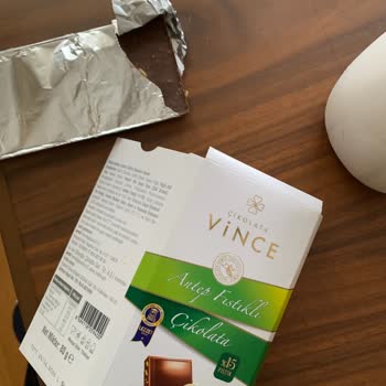Vince Antep Fıstıklı Çikolatada Kurtlu İçerik Ve Hijyen Sorunu