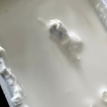 Migros Mezitli Şubesinde Bozulmuş Torku Labne Peyniri