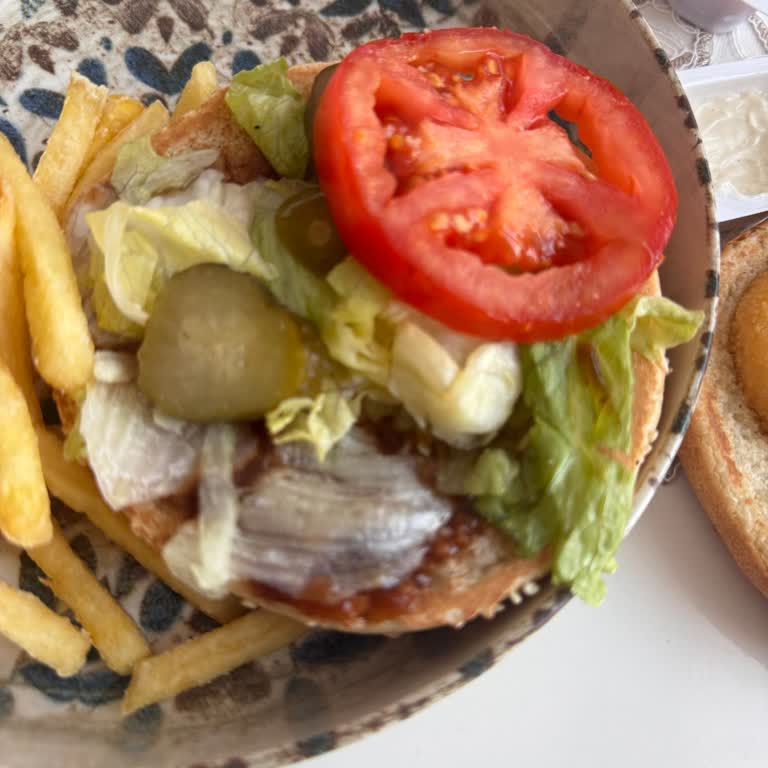 Migros Yemek'ten Tavuksuz Burger Ve 380 TL İadesi