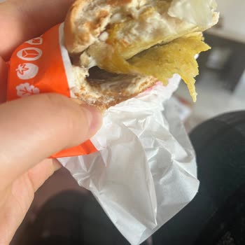 Yanık Ve Soğuk Whopper Eksik Soslar Son Kullanma Tarihi Geçmiş Cola