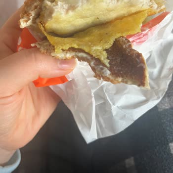 Yanık Ve Soğuk Whopper Eksik Soslar Son Kullanma Tarihi Geçmiş Cola