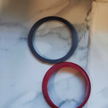 Dyson V12 Modelinde Hazne Lastiği Sürekli Çıkıyor, Ücretsiz Değişim Talebi