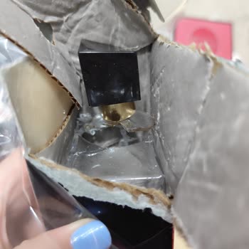 Kırık Ve Yanlış Ürün, Satıcı Ve Kargodan Yanıt Yok, 700 TL İade Talebi