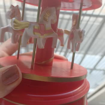 Kırık Ve Yanlış Renk Ürün Tekrarlayan İade Sorunu Ve Cevapsız Müşteri Desteği