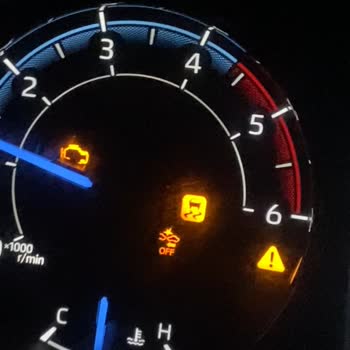 Serviste 9 Saat Bekletildim Ve Arızalar Çözülmedi