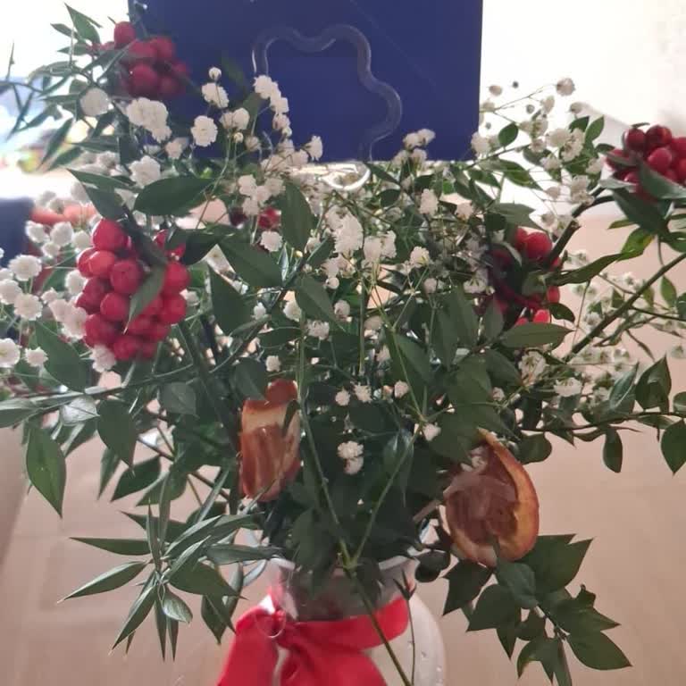 Görseldeki Şık Çiçek Aranjmanı Yerine Tek Kokina Gönderildi