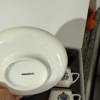 Hepsiburada’da Hatalı Fincan Seti İçin Acil Değişim Talebi