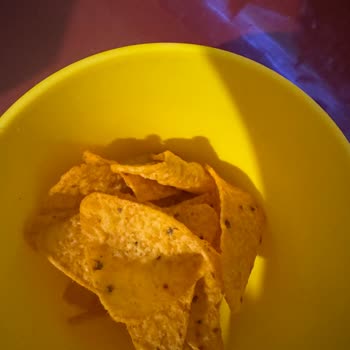 Falta de sabor y textura delgada en Doritos Taco