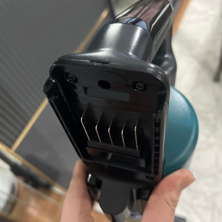 Philips Dikey Süpürge Batarya Kızak Parçası Kırıldı Ücretsiz Yedek Parça Talebim