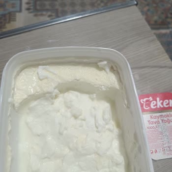 Bursa Osmangazi Onur Market’te Eker Kaymaklı Yoğurt Bozulmuş Ve Mide Rahatsızlığına Neden Oldu