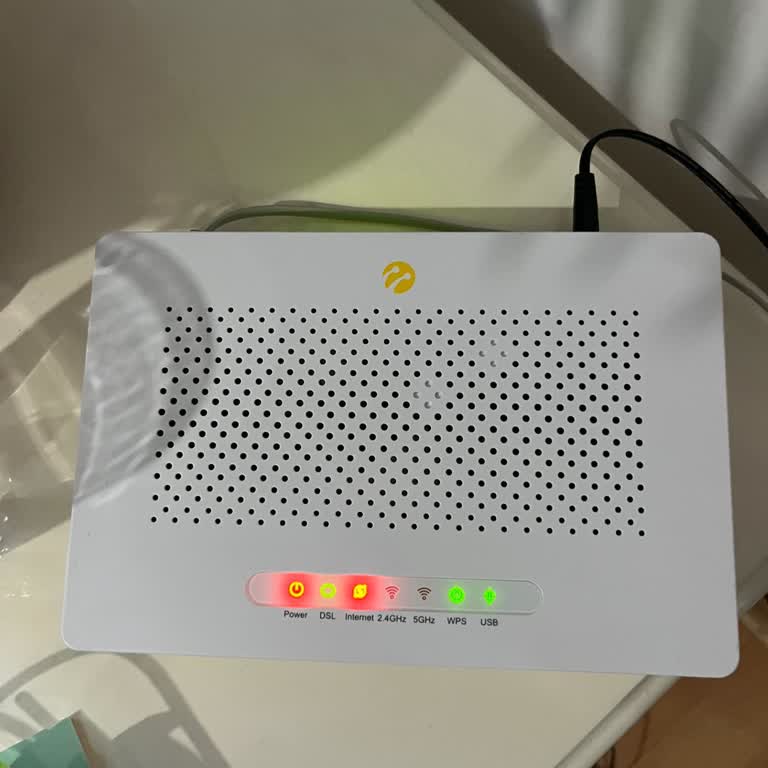 Modem Arızası, 24 Saat Servis Sözü Verildi Ama 4 Gün Sonra Geldi Ve Çözüm Yok