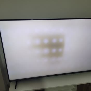 Garanti Kapsamında Servis Müdahalesi Sonrası Ekran Panelinde Yeni Hasar Ve Çözüm Bulunmaması