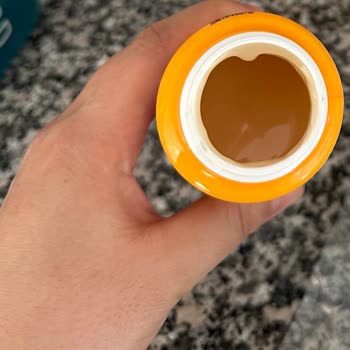 Kent Boringer Soslarının Renk Ve Tat Anormalliği Mide Ağrısına Neden Oldu