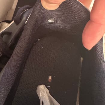 Boyner'de Calvin Klein Sneaker'ımda Deri Atması Ve Yırtılma Şikayetim