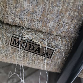 Modalife Mersin’de Ayakları Ve Kumaşı Ayıplı Koltuklar, Cayma Hakkı Reddedildi