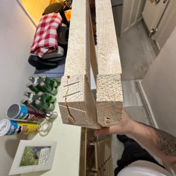 Koçtaş'tan Çatlaklı Ve Görselle Uyuşmayan Raf Ürünü