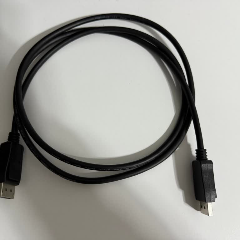 Kutu İçindeki Arızalı DisplayPort Kablosu İçin Çözüm Talebi