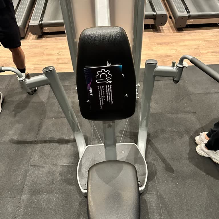 Macfit | İzmir Bozulmuş Olan Makinelerin Onarımının Aşırı Derecede Gecikmesi