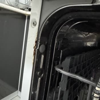 Arçelik Bulaşık Makinesinin Kasa Çürümesi Ve Dayanıklılık Sorunu