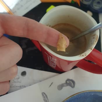 Starbucks Caffe Mocha’da Yabancı Madde Tespit Edildi: Sağlık Ve Hijyen Endişesi