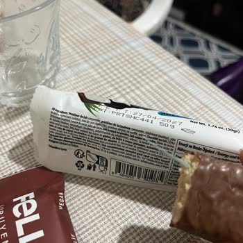 Gratis Protein Barı İçinde Plastik Parça Çıktı