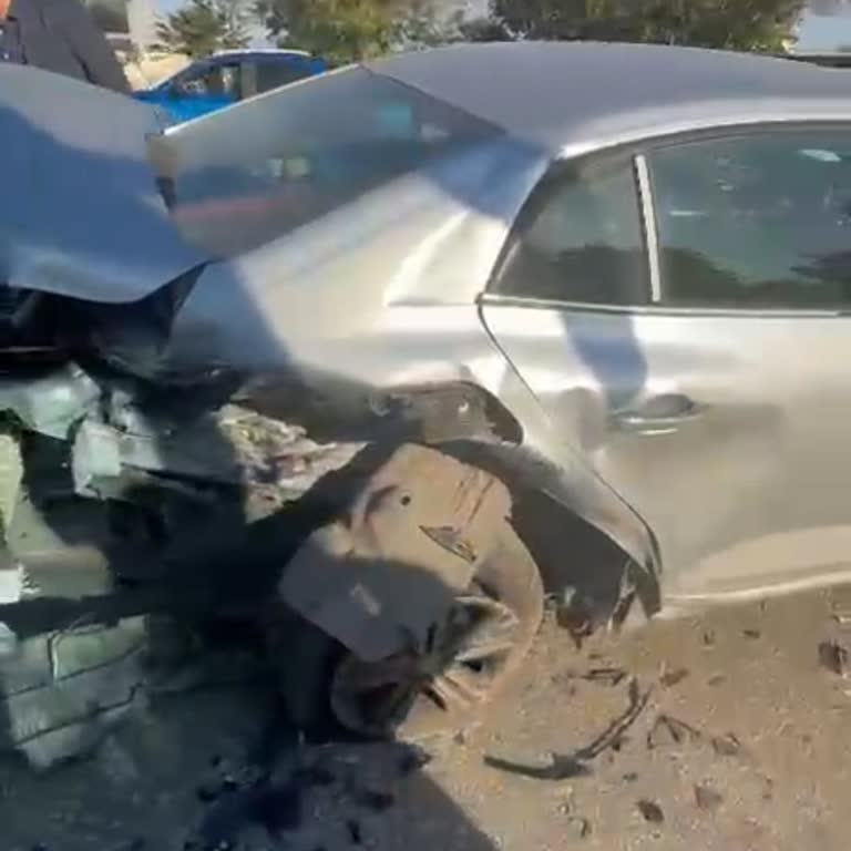 Renault Megane Zincirleme Kazada Hava Yastıkları Açmadı Müşteri Güveni Sarsıldı